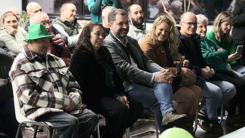 Moka, Carlos y Raquel Morandeira y Tono Gallego entre los asistentes al acto.