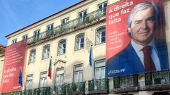 Valla electoral en Oporto de Nuno Melo, l�der del partido democristiano CDS-PP.