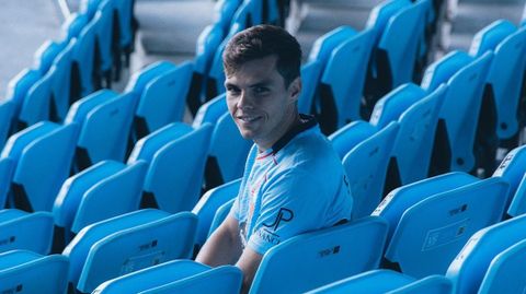 El primer d�a de Aleix Febas como jugador del Celta, en im�genes