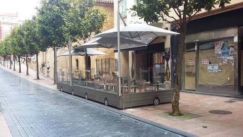 Una terraza m�vil en el centro de Oviedo