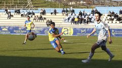 Empate sin goles en el Cambados-Compostela (0-0).