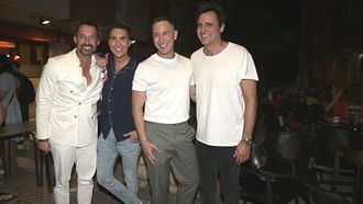 Ra�l Triguero, en la fiesta final de �S�lvame!, junto a (de izquierda a derecha), Jos� Antonio Le�n, Omar Su�rez y Ion Aramendi, en junio del 2023
