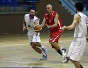 Los jugadores que prepara Alberto G�mez suman tres victorias y dos derrotas en la liga. 