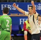 El equipo ferrolano celebr� su valiosa victoria ante el l�der. 