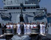 Imagen de la delegaci�n comercial y los mandos de la F-103