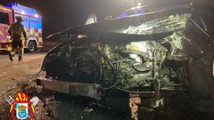As� qued� el coche tras el accidente en el que una mujer fue excarcelada en Nar�n