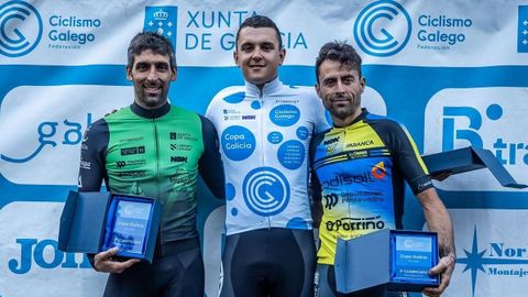 Iván Feijoo en lo alto del podio de Marín