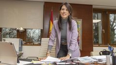 A conselleira Mar�a Mart�nez Allegue, durante a entrevista, mantida no seu despacho.