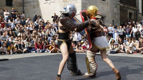 Dos gladiadores, cuerpo a cuerpo en el Arde Lucus