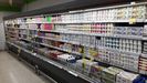 Expositor de productos l�cteos en un supermercado