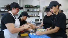 14 personas llegaron de Latinoam�rica a trav�s del plan Retorna de la Xunta para trabajar en hosteler�a