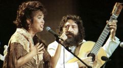 Actuaci�n de Lole y Manuel, en una imagen de archivo