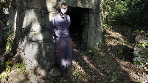 Daniel se siente especialmente orgulloso del trabajo de limpieza del antiguo poblado de la isla