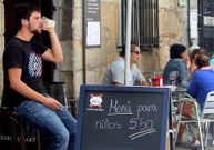 Los restaurantes utilizan los reclamos de los men�s baratos.