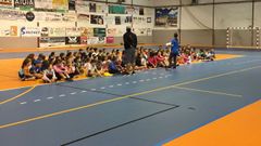 Participantes y monitores de una edici�n anterior de los campamentos de verano de Monforte