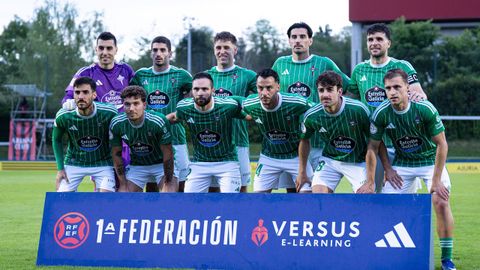 El once de Romo en la visita del Racing al Arenas Club de Getxo. 