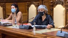 La alcaldesa de Gijn, Ana Gonzlez (derecha), durante el Pleno del Debate del Municipio