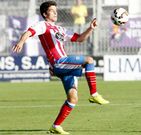 �lvaro Pe�a realiza un control en el partido contra el Valladolid en el �ngel Carro. 