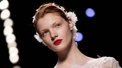 Dior y Schiaparelli afianzan su alta costura en Pars