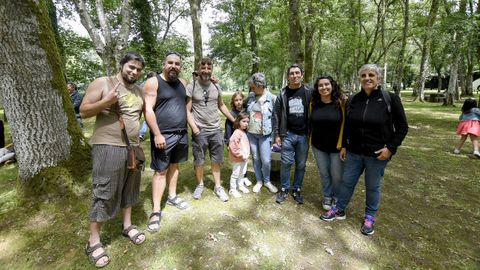 Ambiente na carballeira de Santa Isabel no Convivio da Cultura Galega de Outeiro de Rei