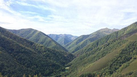 Vistas de Muniellos desde el Connio