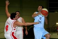 El Laracha M3 venci� al Baloncesto Ferrol.