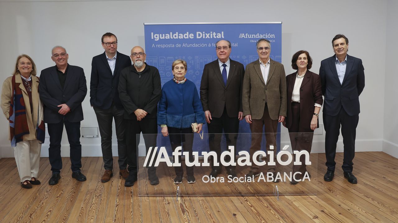 Abanca crea Igualdade Dixital para reducir la brecha tecnológica de las personas mayores