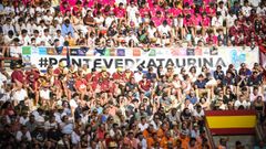 El ambiente en la plaza de toros de Pontevedra