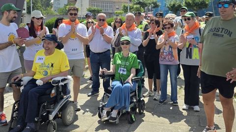 Susana Seoane, con camiseta verde, en la salida de la marcha contra la ELA del a�o pasado en Monforte