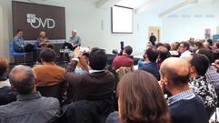 Di�logo entre ��igo Errej�n y Eugenio del R�o en Oviedo.Di�logo entre ��igo Errej�n y Eugenio del R�o en Oviedo