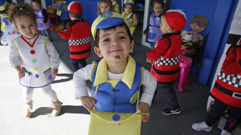 En la escuela infantil Bonecos de Vilagarc�a la tem�tica fueron las profesiones 