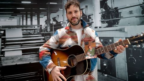 El cantante Hugo Torreiro