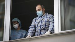 Un polic�a ourensano recibe el alta m�dica despu�s de 40 d�as luchando contra el coronavirus