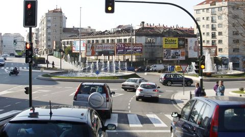 Imagen de archivo de las fuentes de la calle Aragn que se iluminarn de dorado