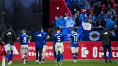 Los jugadores del Oviedo, tras el partido ante el Mirands