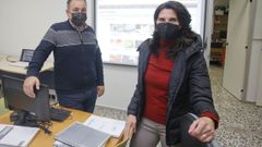Isabel Ventosinos , una mujer que llevaba 22 a�os sin estudiar y no sab�a manejar el ordenador se forma como comunity manager en los cursos de Aula mentor, con su tutor Lois Rodr�guez Centro de estudios de mayores de Caranza