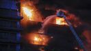 En imgenes, incendio en un edificio de 14 plantas en Valencia
