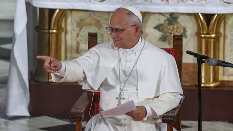 El papa durante el acto en la iglesia de San Agust�n.