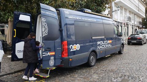 Los casos urgentes de renovaci�n o expedici�n del DNI y el pasaporte se har�n en las furgonetas m�viles VIDOC