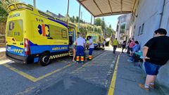 Entrada del servicio de urgencias del hospital Montecelo, en Pontevedra