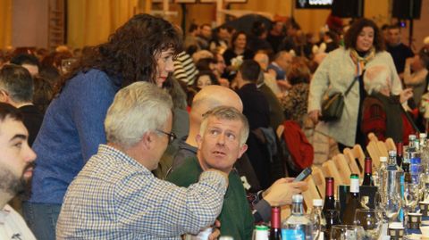 Codillo.M�s de 1.050 comensales se citaron en la Festa do Codillo