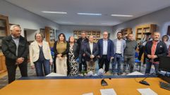 Los alcaldes de Valdeorras con Luis Menor y Eladio Santos.