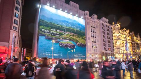 Anuncio de Asturias en Callao, Madrid