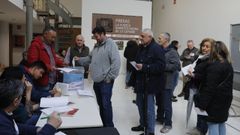 Los trabajadores votaron ayer en el Sime�n.