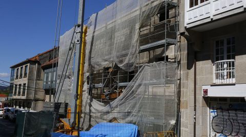 Un edificio que se destinar a viviendas tursticas en la calle Barn, en la zona monumental de Pontevedra. 