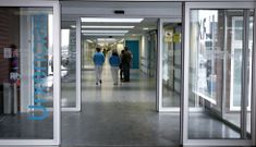 El hospital ocupa una superficie de m�s de 127.000 cuadrados, con muchos recovecos. 