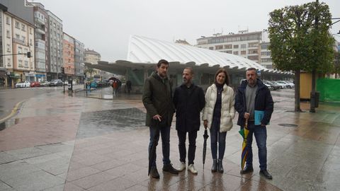 (De izda a dhca) El aparejador municipal, Juan Freije; el alcalde, �ngel Garc�a, la concejala, Patricia Antu�a y el aparejador municipal, Daniel Amores.