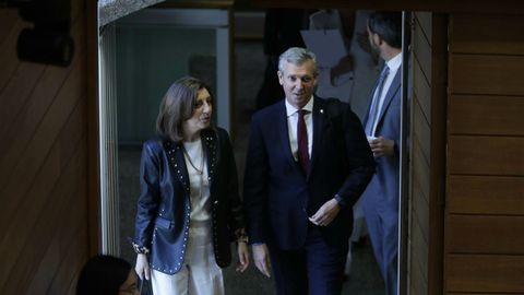 Rueda, junto a la vicepresidenta segunda en funciones, ngeles Vzquez.