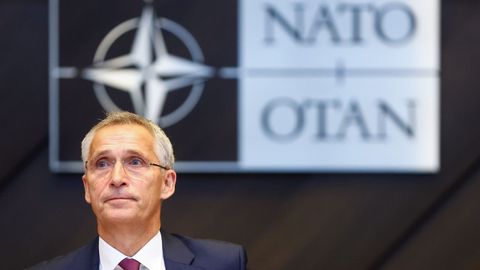 El secretario general de la OTAN, Jens Stoltenberg, durante la reuni�n que los ministros de Defensa celebraron en Bruselas