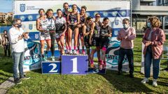 El equipo femenino del club barbanzano consigui� el tercer puesto.